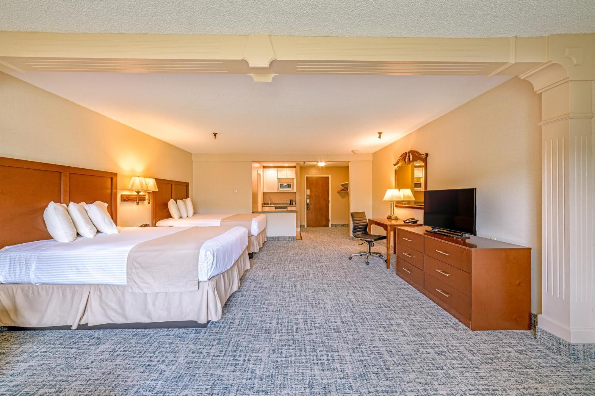 Town & Country Inn & Resort Горем Экстерьер фото