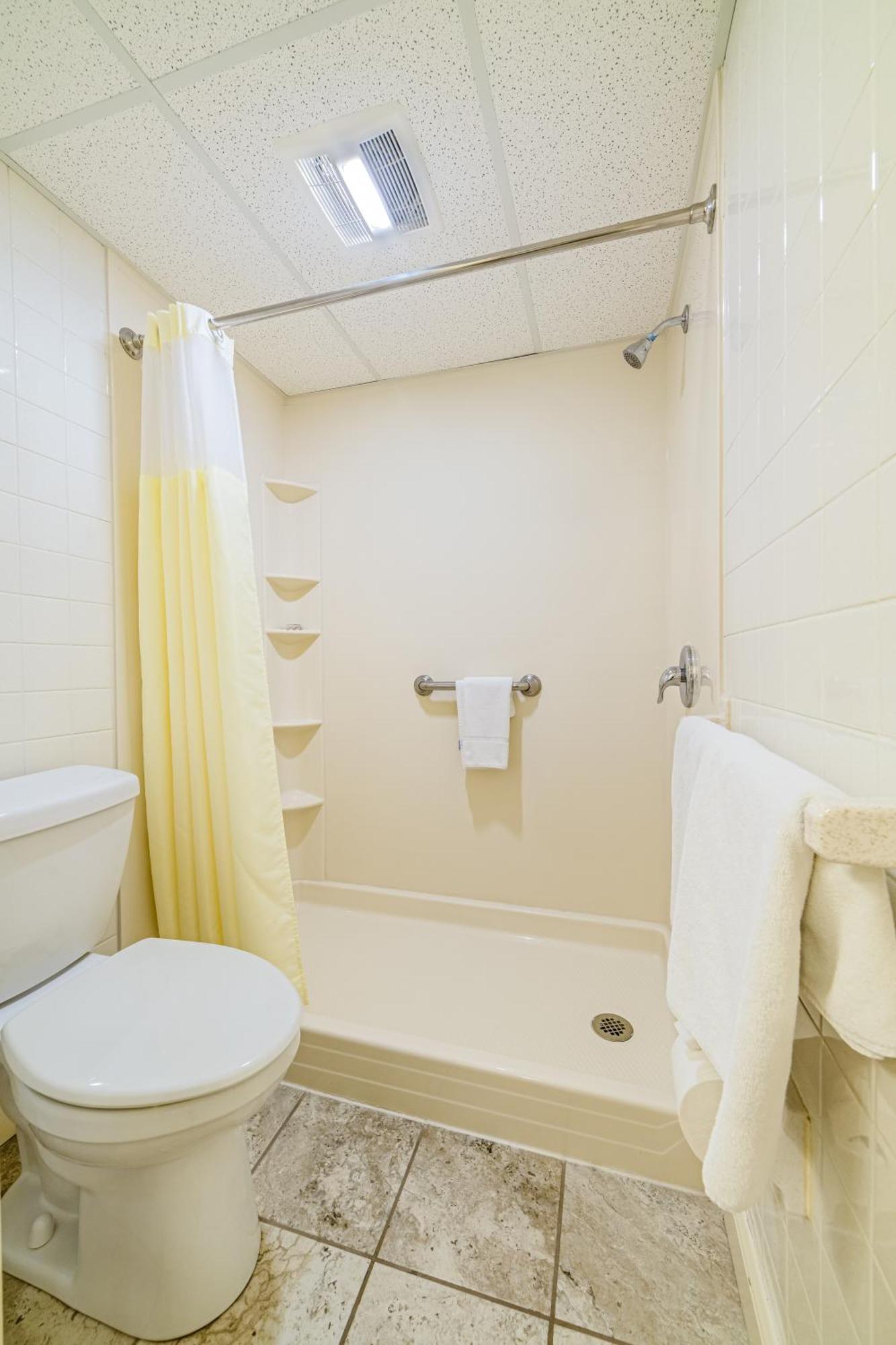 Town & Country Inn & Resort Горем Экстерьер фото
